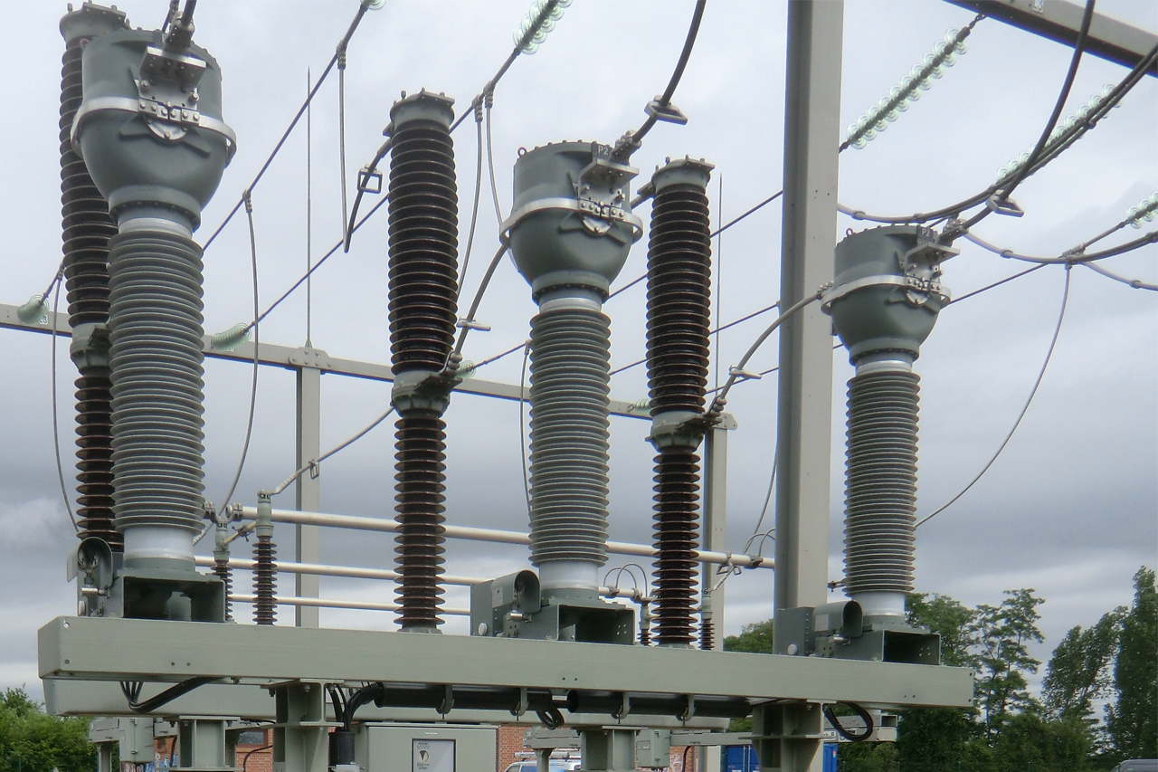 110-kV-Spannungswandler in einem Umspannwerk © Foto: Dr. Kai Bartholomäus, HTWK Leipzig